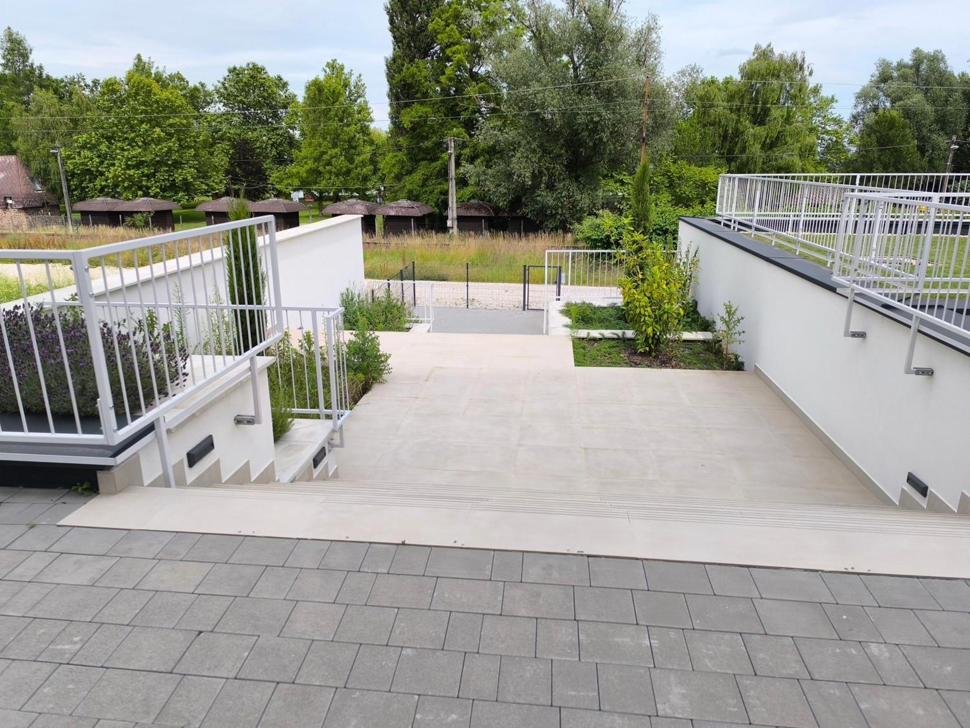 Helikon Terrace Susanne Apartment Kestel Dış mekan fotoğraf